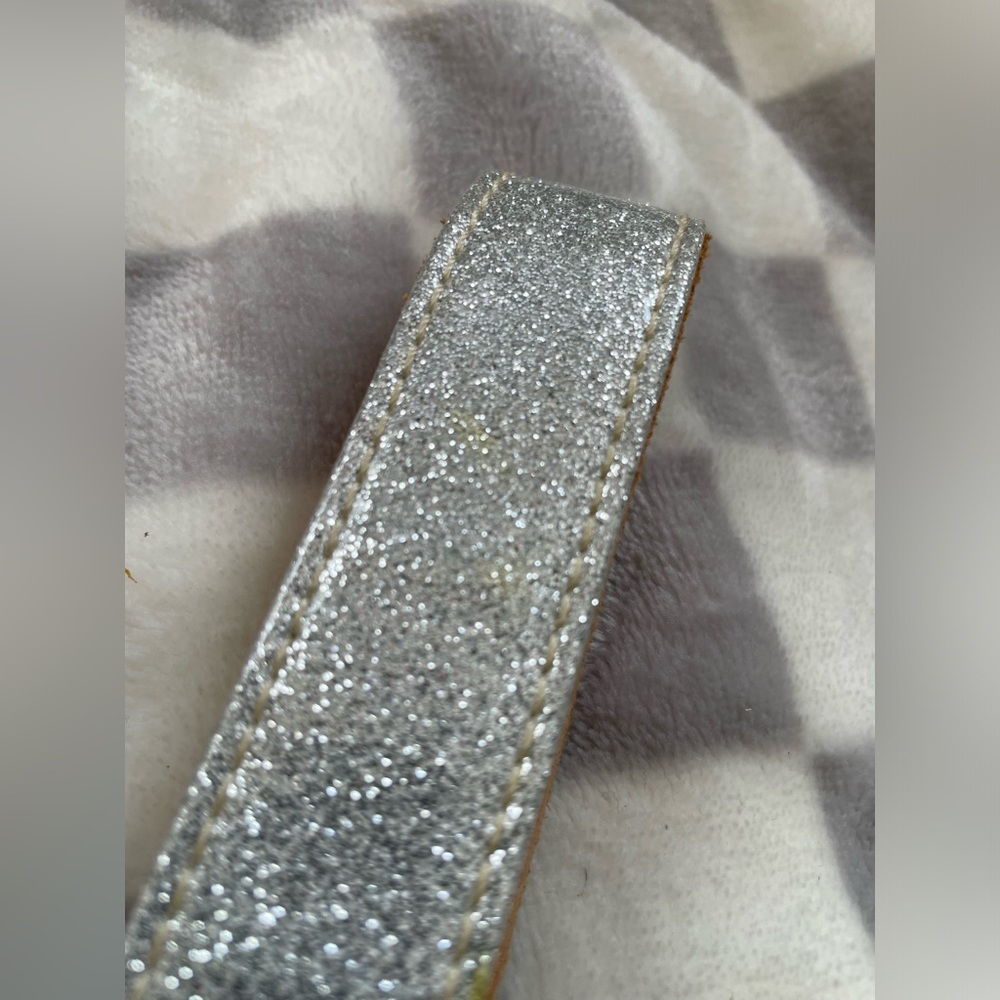 Consuela Wristlet Strap - Picture 2 of 5